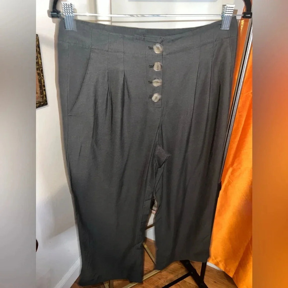 Loft Pants size 6P - Picture 2 of 7